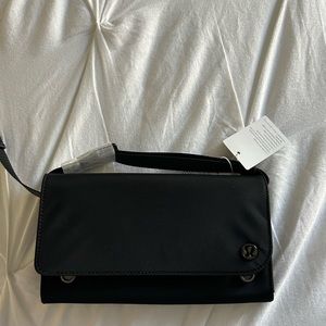 Lululemon Wallet Clutch Crossbody *NWT*